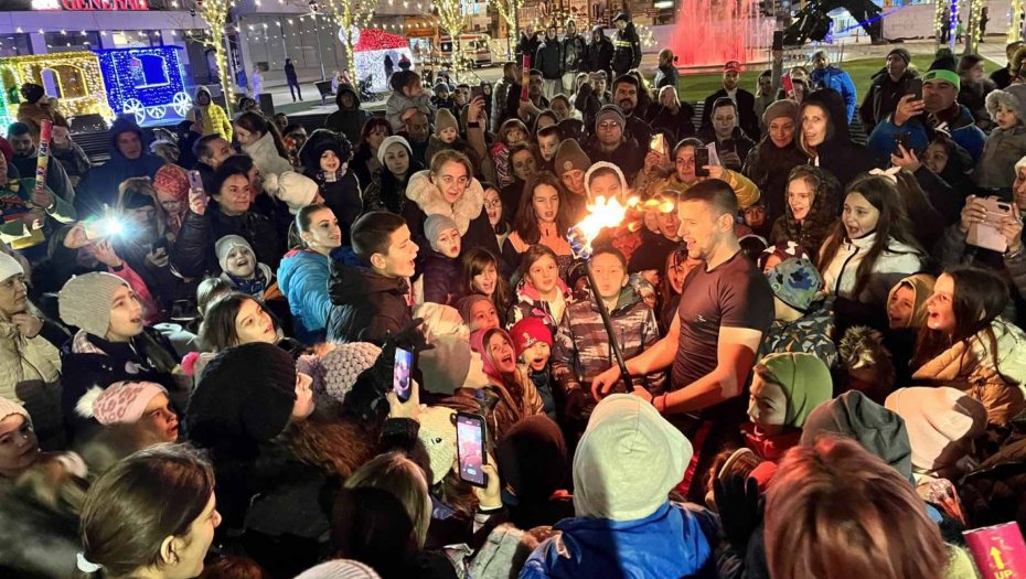 Kragujevac - Jedan od najlepše uređenih trgova u regionu sija punim sjajem (FOTO)