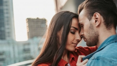 ŠTA JE SRPKINJAMA NEODOLJIVO NA MUŠKARCIMA, A NA ŠTA PADAJU FRAJERI? Žene su jednoglasne oko jedne stvari, a to nisu oči