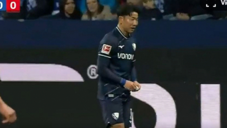 ASANO POSTIGAO GOL ZA BOHUM Svi pričaju o potezu nekadašnjeg igrača Partizana