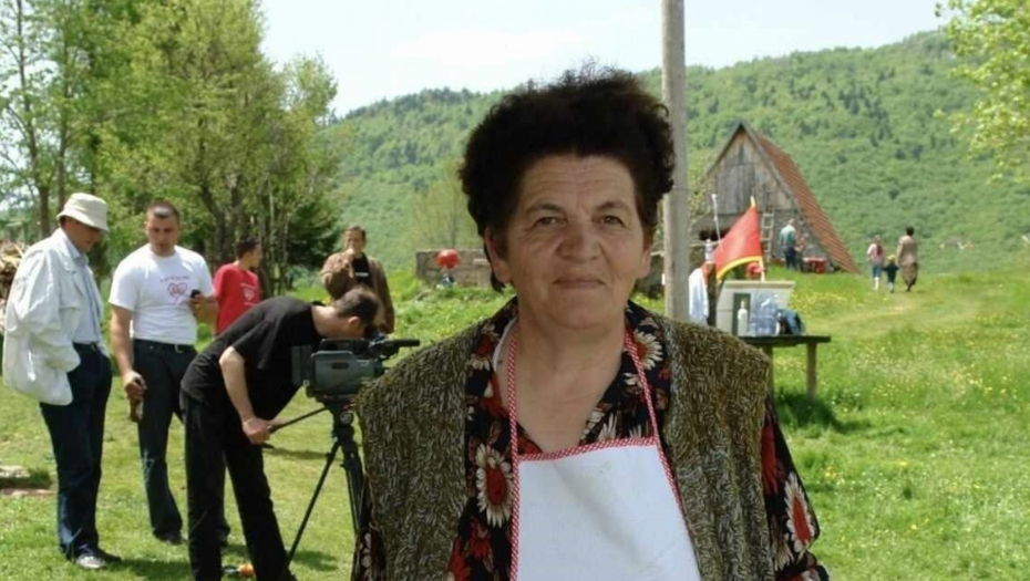 OVO JE PENZIONERKA ZORKA O KOJOJ PRIČA ČITAV REGION Njen sin postavio je neočekivan oglas (FOTO)