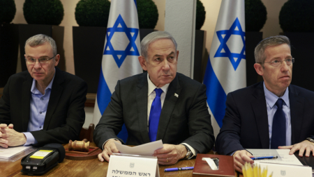EKSKLUZIVNO: DESNIČARSKI MINISTRI PRETE RUŠENJEM VLADE! Netanjahu pod pritiskom da odbaci "nerealni" plan za mir u Gazi!