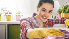 NAPRAVITE SREDSTVO KOJE ODBIJA PRAŠINU Upotrebite proizvode koje imate, kuća će zablistati i bićete mirni dve nedelje!