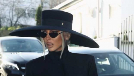 KARLEUŠA ŽESTOKO IZVREĐALA KREATORKU Jelenu nazvala transrodnom, a sada joj je pevačica uzvratila, i to brutalno!