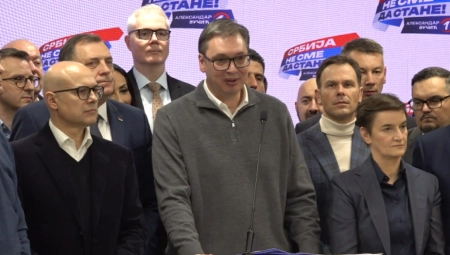 NAJNOVIJI PODACI IZ RIK-A Obrađeno 7.946 biračkih mesta, "Srbija ne sme da stane" ubedljivo prva