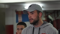 BAŠKARI SE, SVE PRŠTI OD LUKSUZA! Otkriveno šta Veljko Ražnatović radi nakon što je Bogdanu izveo iz porodilišta