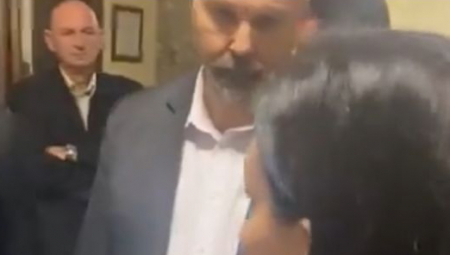 UŽIVAJU U NASILJU I HAOSU Mariniku podržali najveći promoteri nezavisnog Kosova i Srba ko genocidnog naroda (FOTO)