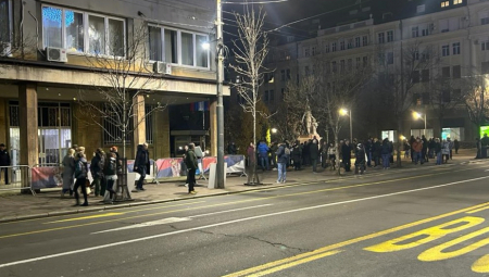 SUNOVRAT PROTESTA OPOZICIJE Debakl, u 6 sati im se pojavila šačica demonstranata