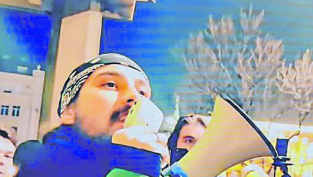 TAKO MLAD A VEĆ AKTIVISTA Evo koje MILIONE vrti organizacija Ivana Bjelića (FOTO)