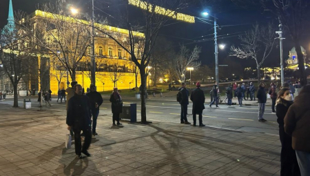 PRAVI DEBAKL OPOZICIJE Fajront usledio brže nego što su počeli, a planirali su da prave haos na Svetog Nikolu!