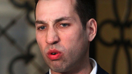 RAZMONTIRANE SU GNUSNE LAŽI DOBRICE VESELINOVIĆA I to ga je upropastio OPOZICIONI novinar