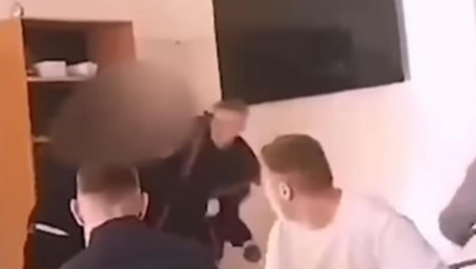 UHAPŠEN PROFESOR KOJI JE TUKAO UČENIKA Hrvatska policija otkrila nove detalje: "Naneo je povrede tinejdžerima"