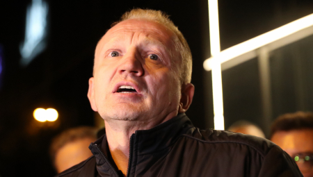 ĐILASOVCI LUMPOVALI UZ RUSKU PESMU, A SAD IM FRKA OD BRISELA Opozicioni licemeri stvarno ne znaju šta rade