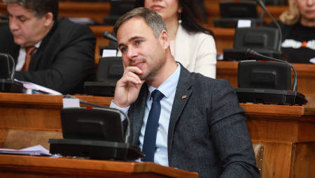 MIKI SE KITI TUĐIM PERJEM Lideri opozicije poludeli zbog jednog Aleksićevog pisma