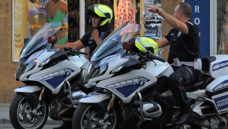 VOZAČI GREŠE JER DRŽE OVAJ DEO U GEPEKU Morate ga imati pored sebe inače će vam policija napisati kaznu