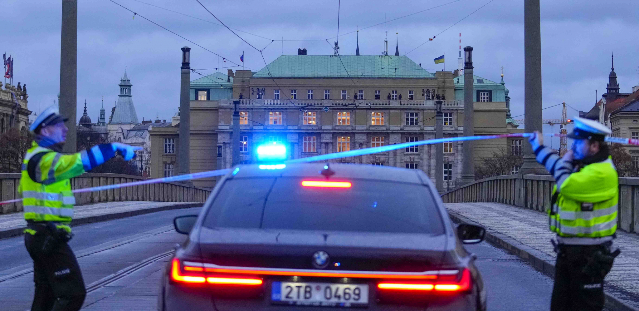 "ODUVEK SAM ŽELEO DA UBIJAM" Objavljene jezive poruke ubice koje je slao pred masakr u Pragu