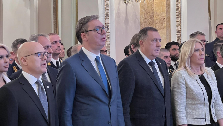 VUČIĆ NA PRIJEMU Svečanost u Domu Garde, evo ko je među zvanicama (FOTO)