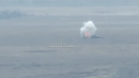 GROBLJE ZA NATO ORUŽJE I OKLOPNA VOZILA Tenkovi lete u vazduh, eksplozija epskih razmera(VIDEO)