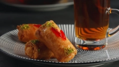 BAKLAVA NA DRUGAČIJI NAČIN Sa pistaćima, neodoljivog ukusa, odmah nestaje sa stola