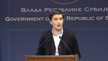 PREMIJERKA BRNABIĆ O LUDILU OPOZICIJE Večeras idu do policije da traže oslobađanje tih "ubačenih elemenata"