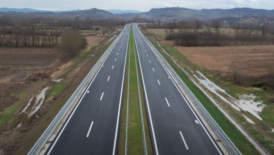 NOVA BRZA SAOBRAĆAJNICA OTVORENA ZA SAOBRAĆAJ 12 kilometara puta kao pista (VIDEO)