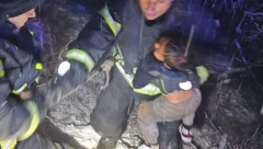 OTAC JE DRŽAO POVREĐENOG SINA, A LEKAR JE PLAKAO JER NIJE MOGAO DA POMOGNE TRUDNICI Vatrogasac otkrio sve detalje teške nesreće u kanjonu Ibra (FOTO)