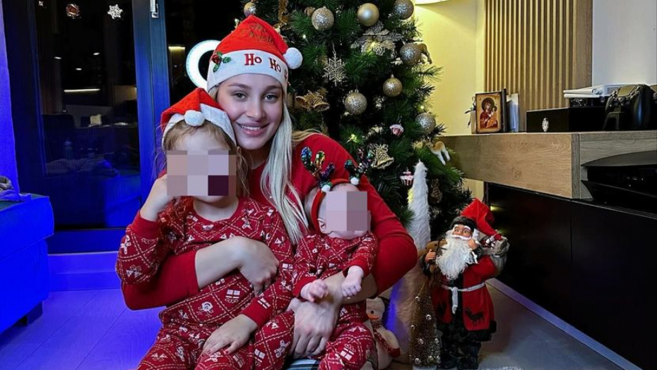 MAGIČNA DEKORACIJA U BEOGRADU OSTAVILA LUNU I MIJU BEZ TEKSTA Đoganijeva podelila predivne trenutke sa ćerkicom