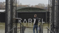 PRVO MU VELJINI HULIGANI POLUPALI KLUB, A SADA MU POTONUO SPLAV Otkriveno ko je vlasnik potopljenog "Kartela"