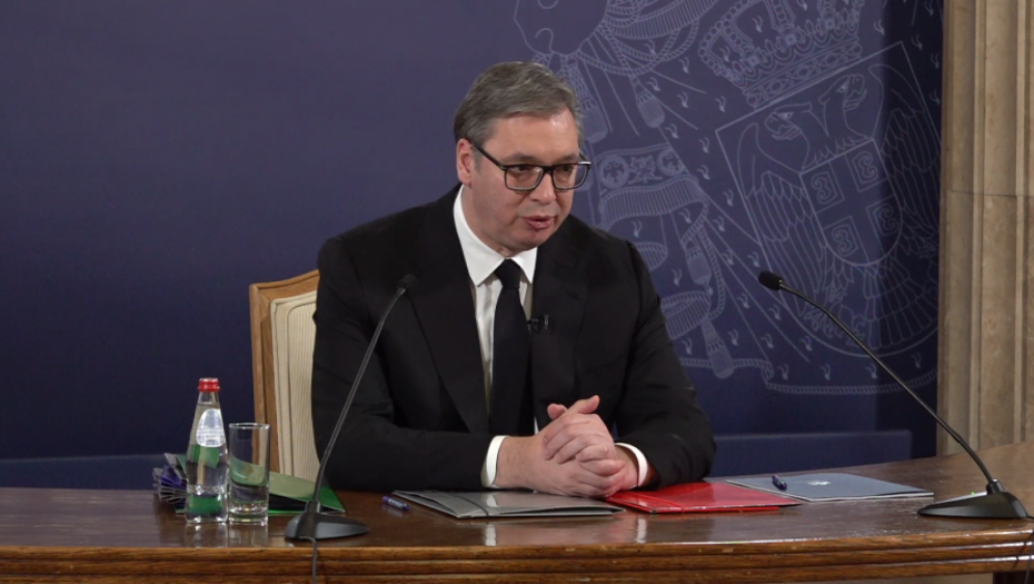 NOVO POVEĆANJE PLATA I PENZIJA Predsednik saopštio sjajne vesti