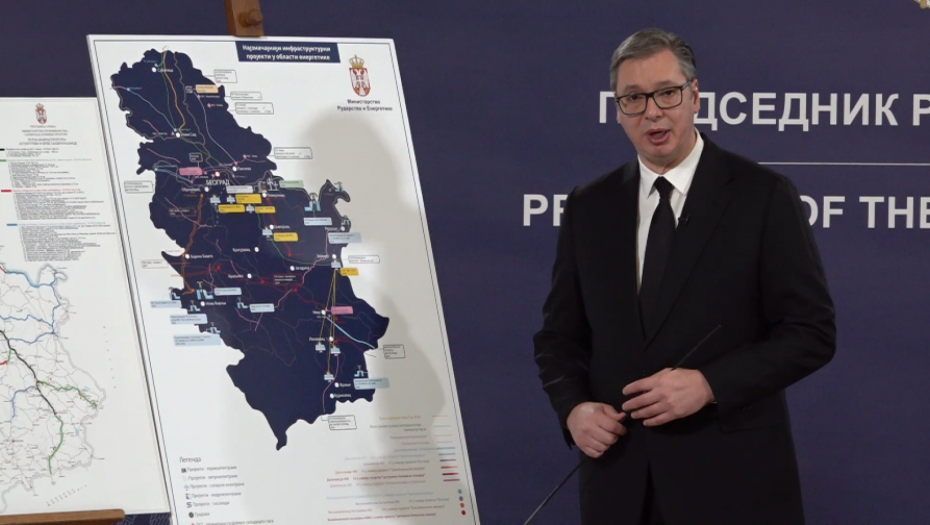 "NAREDNE ČETIRI GODINE SU OD IZUZETNE VAŽNOSTI " Vučić: Srbija ide napred i to niko ne može da zaustavi (FOTO)