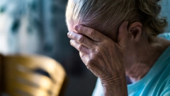 "DRUŽILI SMO SE 20 GODINA, KAD MI JE UMRO MUŽ NIGDE NIKOGA" Ispovest bake (72) ćete čitati sa suzama u očima