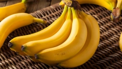 KAKO DA BANANE NE POTAMNE BRZO Spakujte ih na ovaj način i sačuvaće svežinu dve godine!