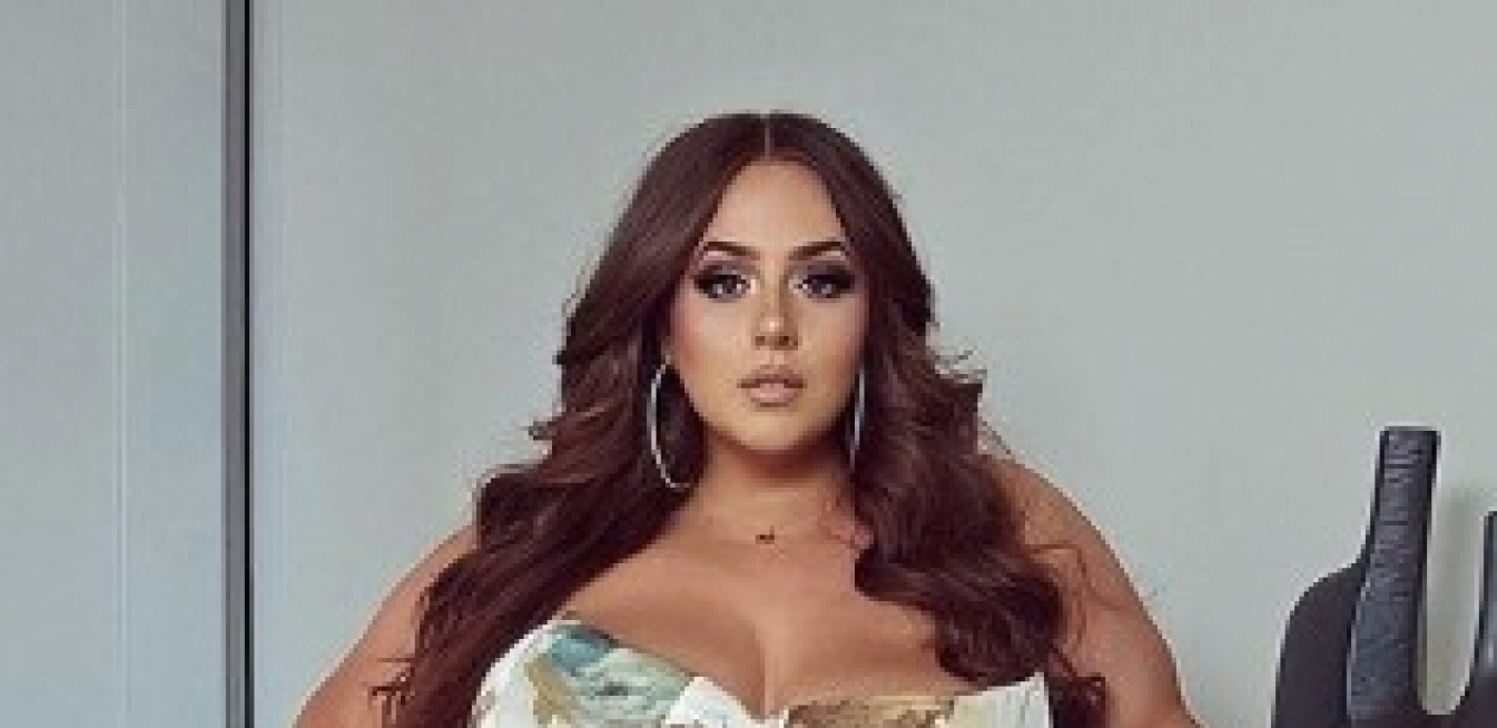 OTKRILA ŽENAMA KAKO JOJ TO USPEVA Ima 140 kilograma, a zavede svakog muškarca kojeg poželi!