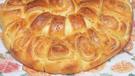 KAKO SE PRAVILNO LOMI ČESNICA Evo koliko komada pogače morate da ostavite sa strane