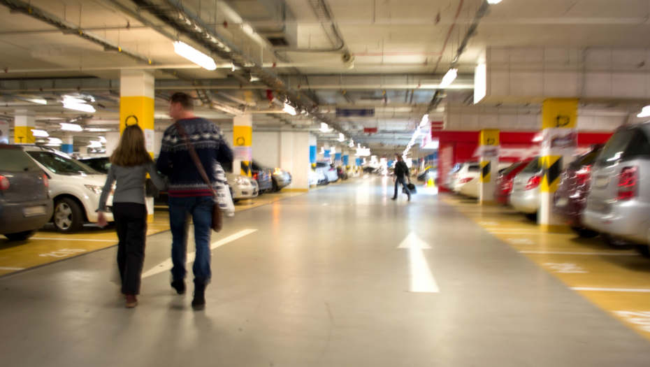 NEPROPISNO PARKIRANJE 300 €, UZ MALI BONUS "DODATAK": Balkanac šokiran kaznom u inostranstvu (VIDEO)