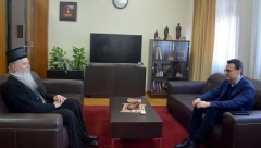 PETKOVIĆ SA VLADIKOM TEODOSIJEM Očuvanje svetinja, briga o narodu i sveštenstvu na KiM najznačajniji zadatak