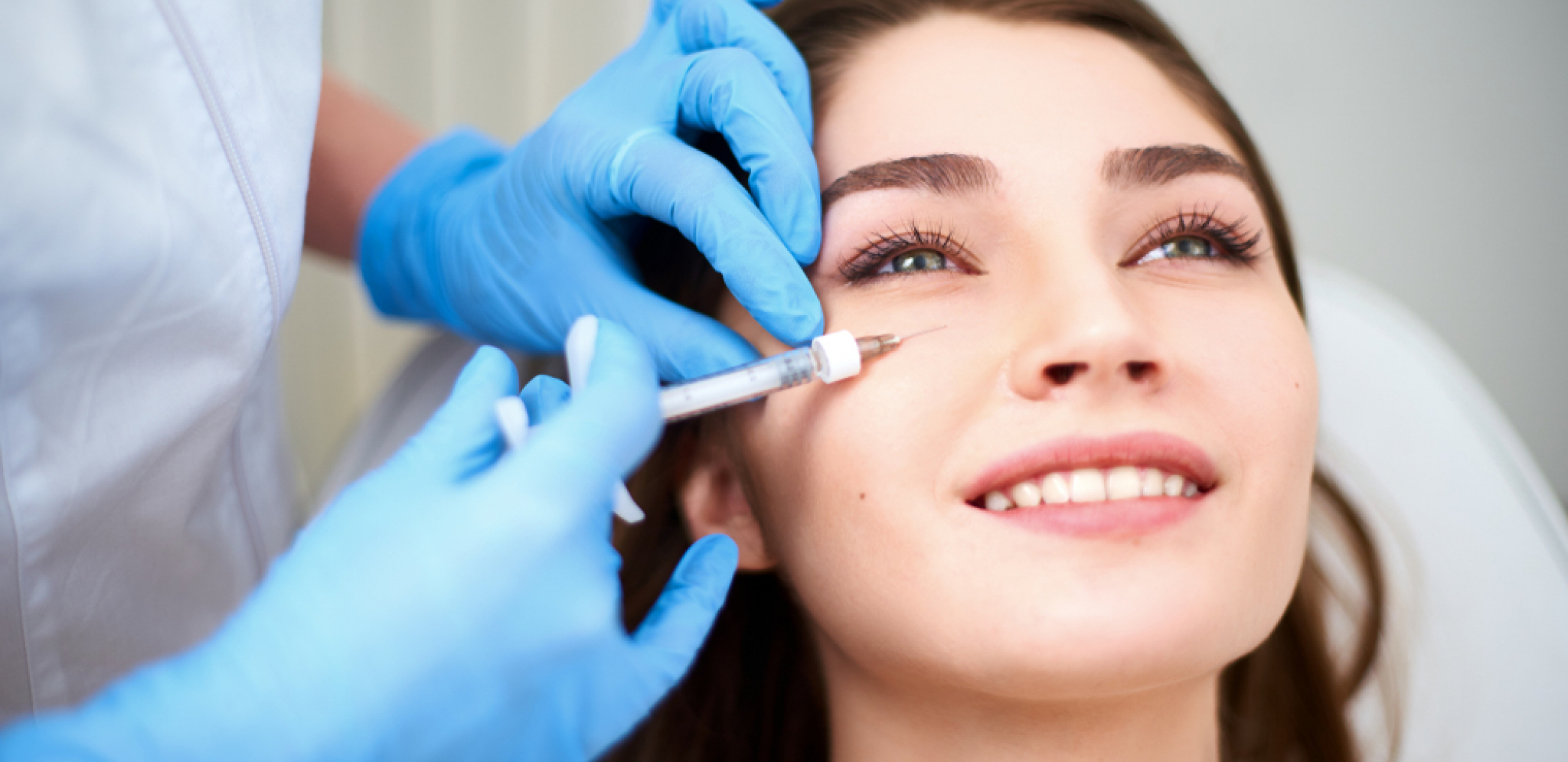 PLASTIČNI HIRURG ŽENI PROMENIO LIČNI OPIS Nisu u pitanju operacije, evo kako je uspeo da je podmladi za 15 godina! (VIDEO)