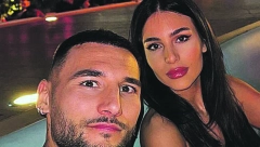 PRAZNIČNA PAUZA Srbi sa ženama uživaju u pustinjskom raju, s njima je i vrela Katalonka