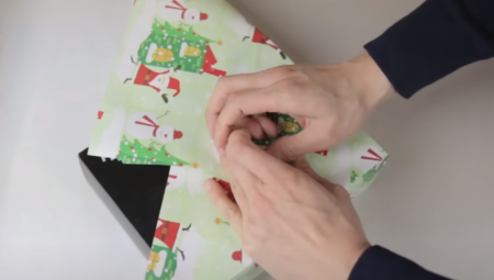 JAPANCI PAKUJU POKLONE KAO PROFESIONALCI Za ovu revolucionarnu metodu nisu potrebne ni makaze ni selotejp