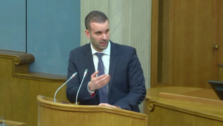 SPAJIČ: Vlada nije obavezna da za direktora policije izabere čoveka kog predlaže ministar, ništa strašno, mene su ovlastili da izaberem nekog drugog