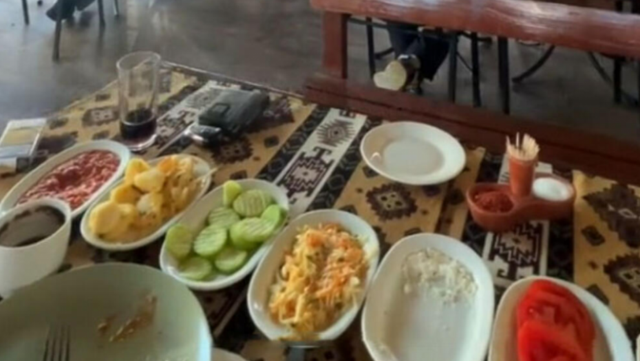 KAFA JEFTINIJA OD ŽVAKE, A OVO DOBIJATE BESPLATNO! Cene ovoj u srpskoj kafani su nestvarne, mislićete da je neka greška!