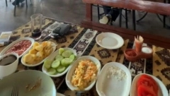 KAFA JEFTINIJA OD ŽVAKE, A OVO DOBIJATE BESPLATNO! Cene ovoj u srpskoj kafani su nestvarne, mislićete da je neka greška!
