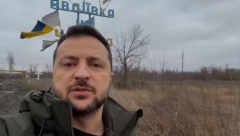 " NAŠE POZICIJE, NAŠI MOMCI" Zelenski posetio liniju fronta kod Avdejevke (FOTO/VIDEO)