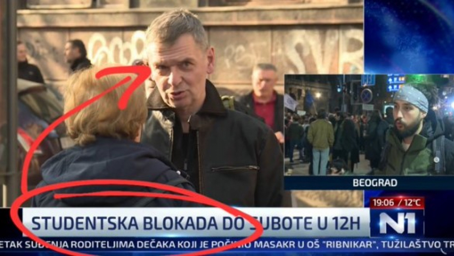 LJUDI, OVAJ IMA 57 GODINA A JOŠ JE STUDENT? Ćuta na protestu, uvideo blagodeti studentskih kartica!
