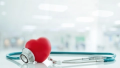 LEKARI UPOZORAVAJU Čuvajte se "sindroma prazničnog srca"