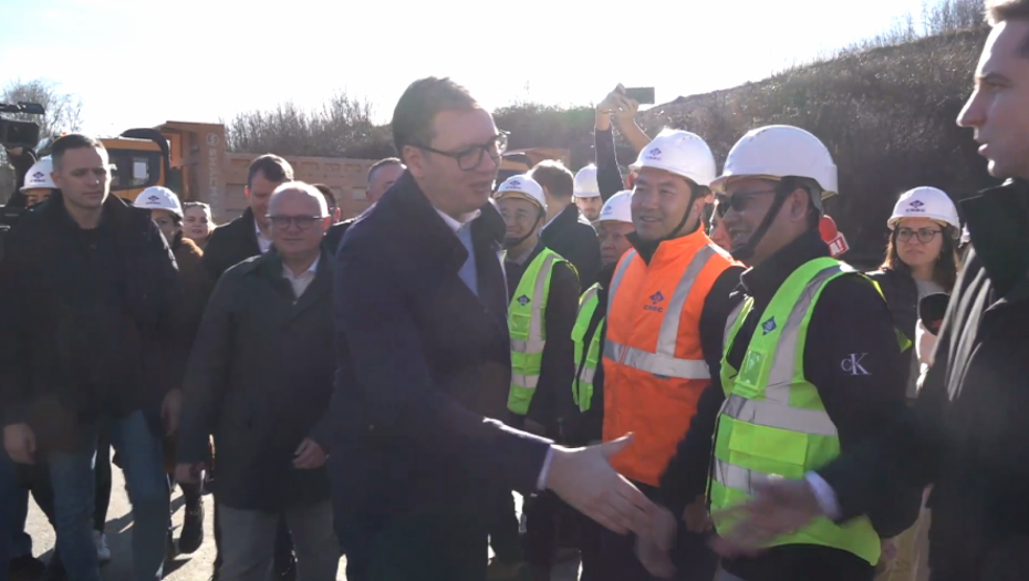 PLATE RASTU NA 1.000 EVRA Vučić saopštio lepe vesti na obilasku radova na tunelu "Iriški venac"!