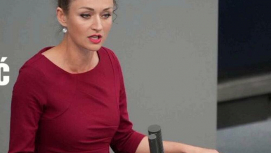 VRHUNAC LICEMERJA: Poslanica Bundestaga Žaklin Nastić: Izuzimanje Srba sa severa KiM iz vizne liberalizacije tzv. Kosova je farsa i sramna odluka EU!
