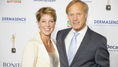 STEFANU VRAĆAJU DECU Teodora (10) i Klaru (13) majka otela u novogodišnjoj noći