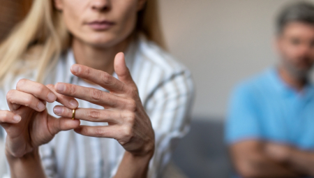 PAR ČUVAO SVOJU NEVINOST, PA SE RAZVEO: U brak ušli "čisti", pa doživeli UŽAS