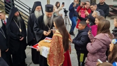 "MOLITE SE ZA DECU KOJU ODRASLI UBIJAJU" Patrijarh Porfirije služio svetu arhijerejsku liturgiju u Pećkoj patrijaaršiji