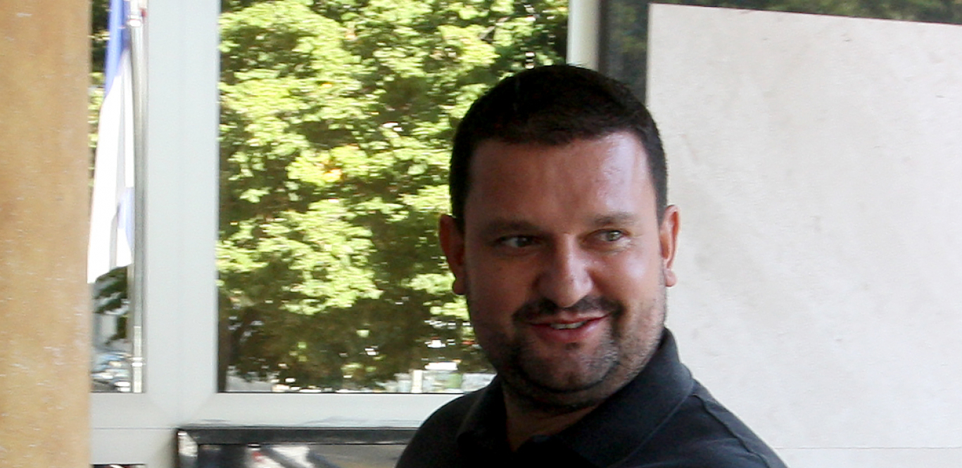 ZBOG OVOGA SU SRPSKE VLASTI POTRAŽIVALE ŠARIĆA Veruje se da je bratu vodio finansije